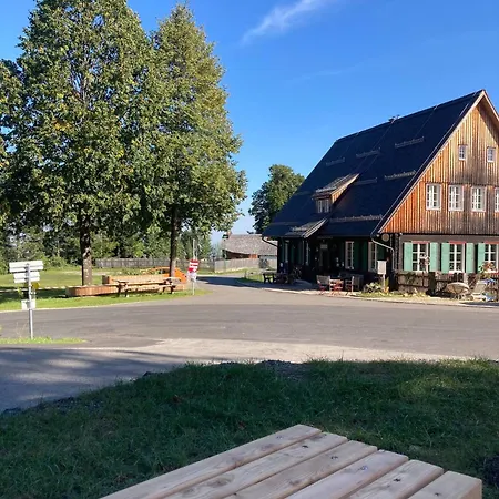 Katharina Haus, Casa de Campo